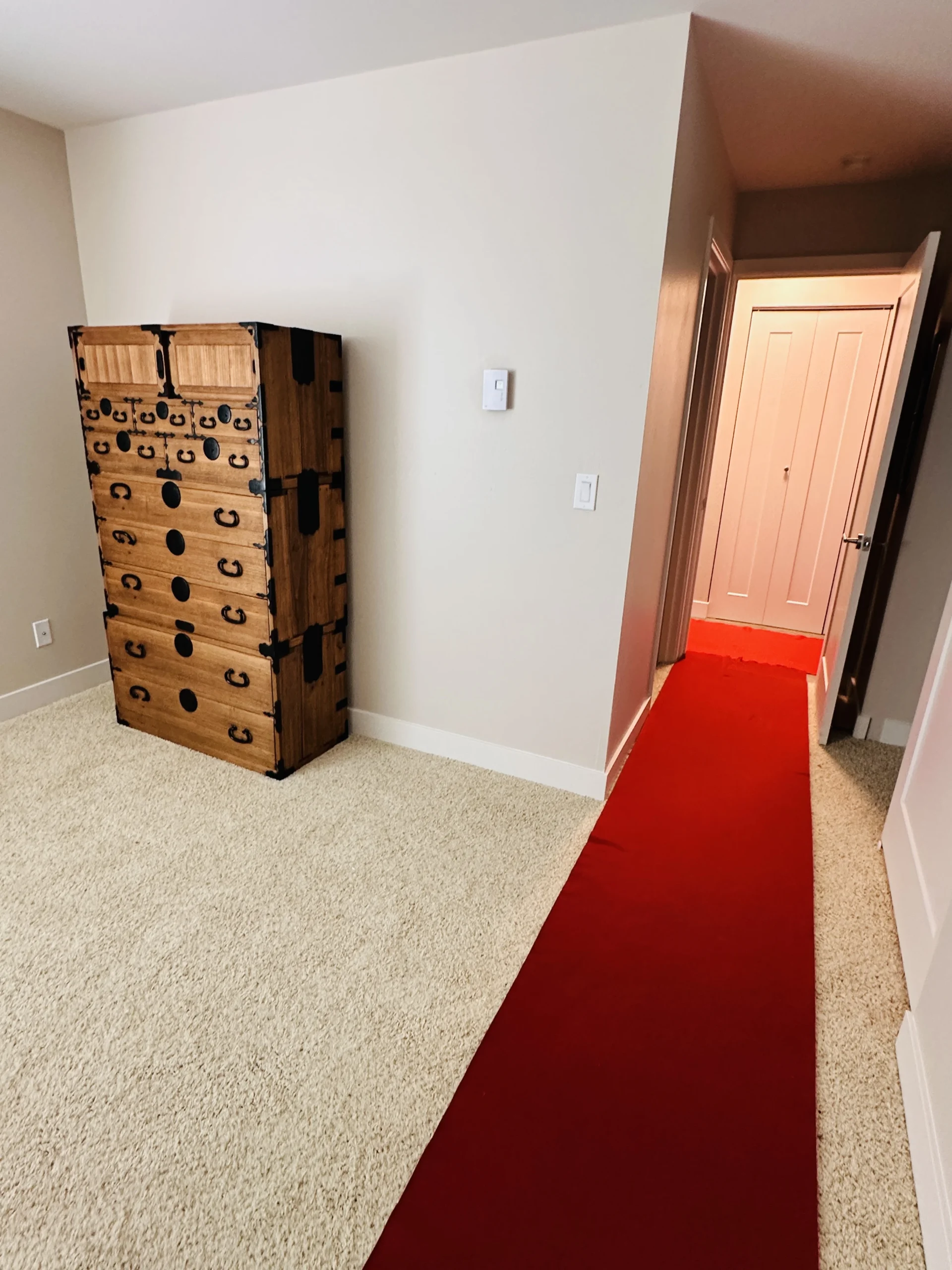 About 1 Experienced moving professionals helping customers relocate